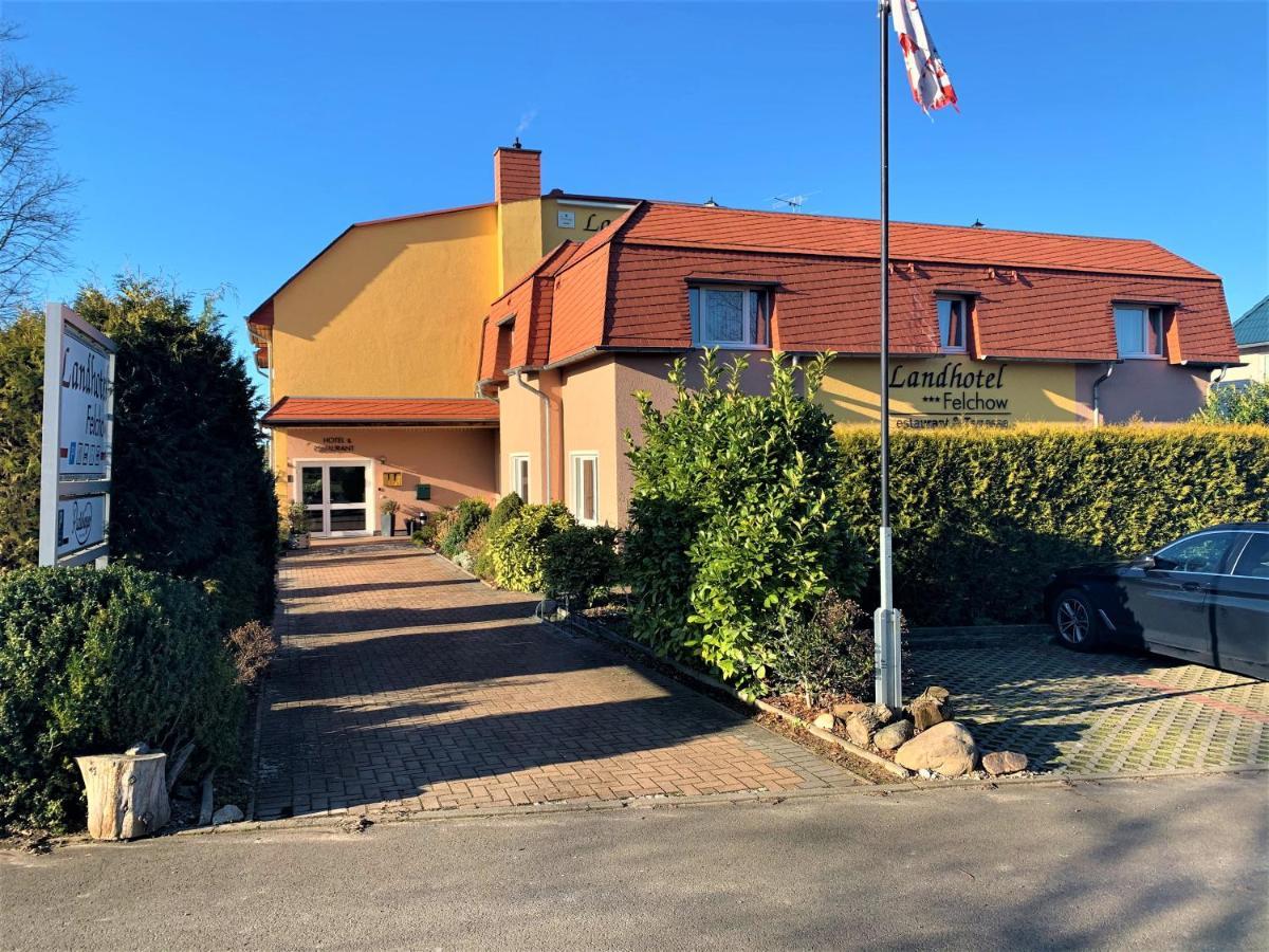 Landhotel Felchow Екстер'єр фото